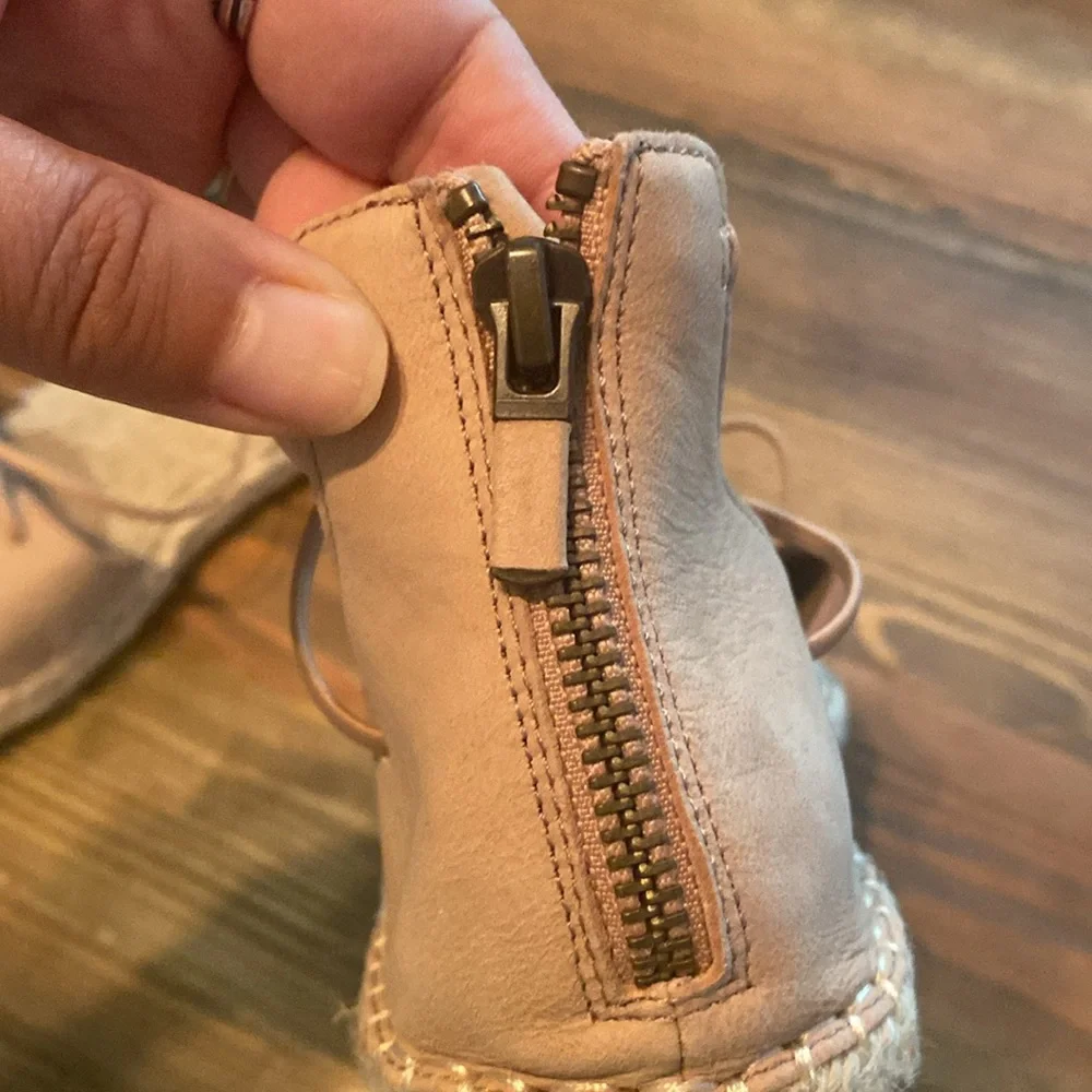 Eileen Fisher round toe leather espadrille sandals
